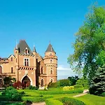 Отель Chateau De Maulmont Сен-Прьест-Брамефан
