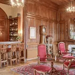Chateau De Maulmont Отель Сен-Прьест-Брамефан