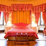 Chateau De Maulmont Отель Сен-Прьест-Брамефан
