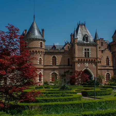 Hotel Château De Maulmont 3*