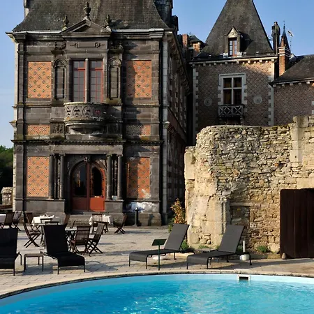 Chateau De Maulmont Hotel 3*