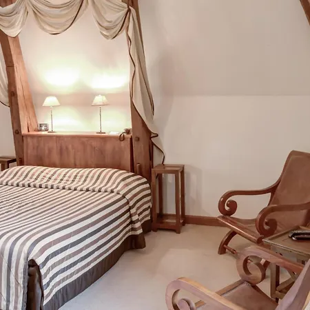 Château De Maulmont Hotel Saint-Priest-Bramefant