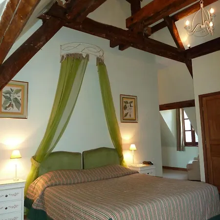 Hotel Château De Maulmont