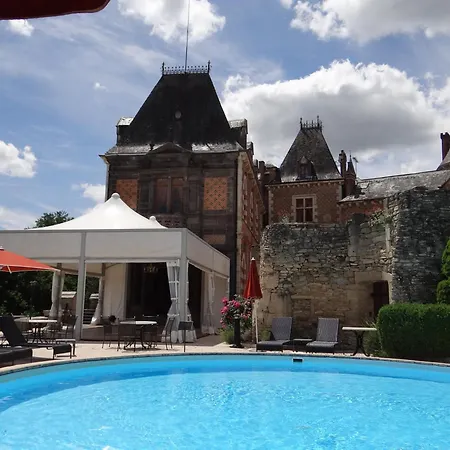 Château De Maulmont