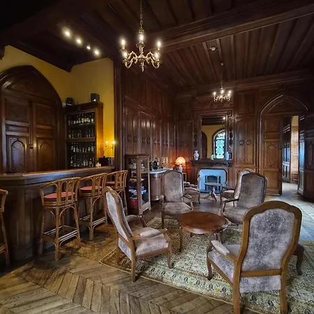 Château De Maulmont Hotel