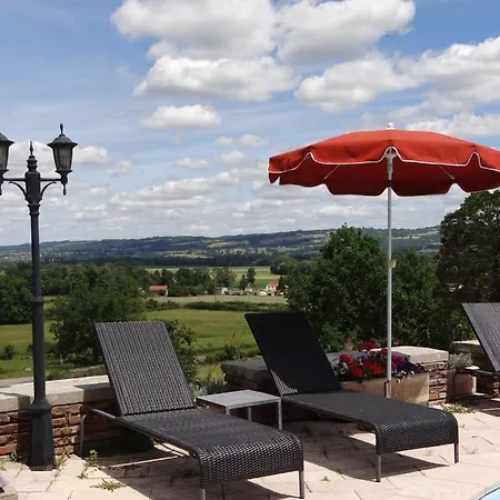 Château De Maulmont 3*