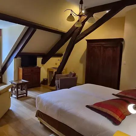 Hotel Château De Maulmont