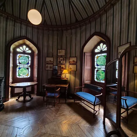 Château De Maulmont Hotel