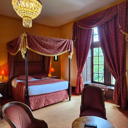 Château De Maulmont 3*