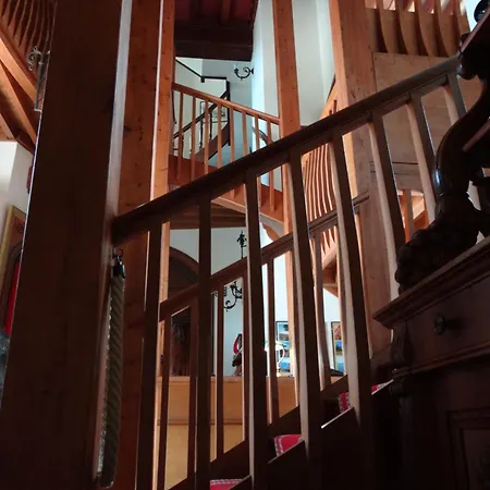 Château De Maulmont Hotel 3*