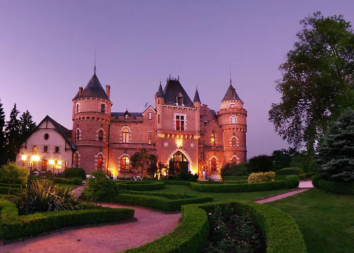 Chateau De Maulmont Отель 3*