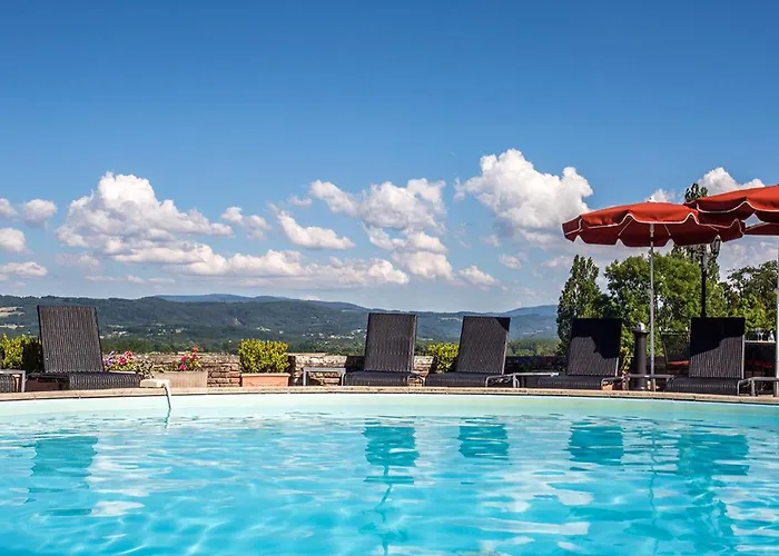 Chateau De Maulmont Отель Сен-Прьест-Брамефан