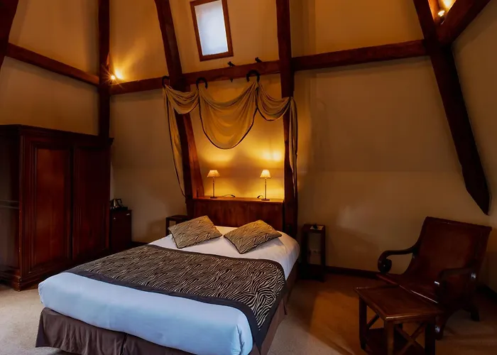 Chateau De Maulmont 3*