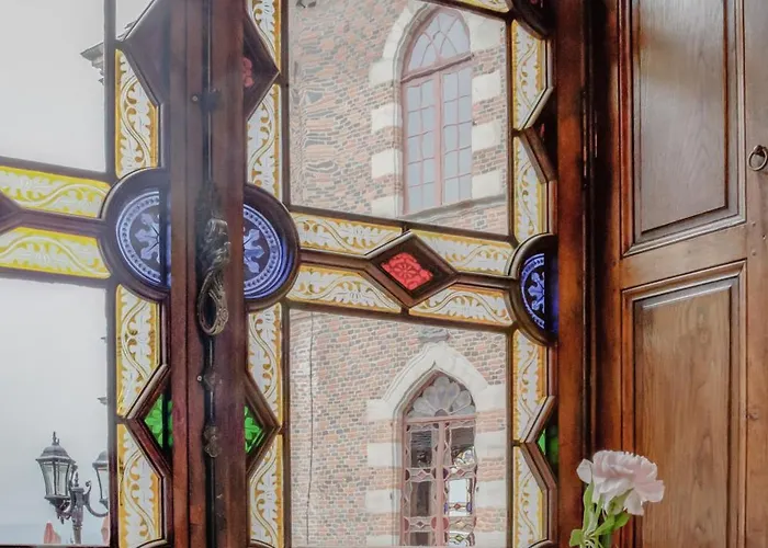 Chateau De Maulmont Отель Сен-Прьест-Брамефан