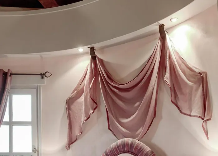 Chateau De Maulmont Сен-Прьест-Брамефан