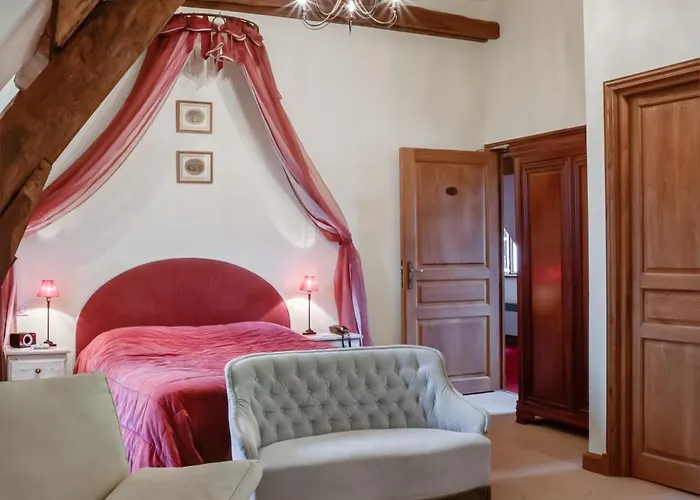 Отель Chateau De Maulmont Сен-Прьест-Брамефан