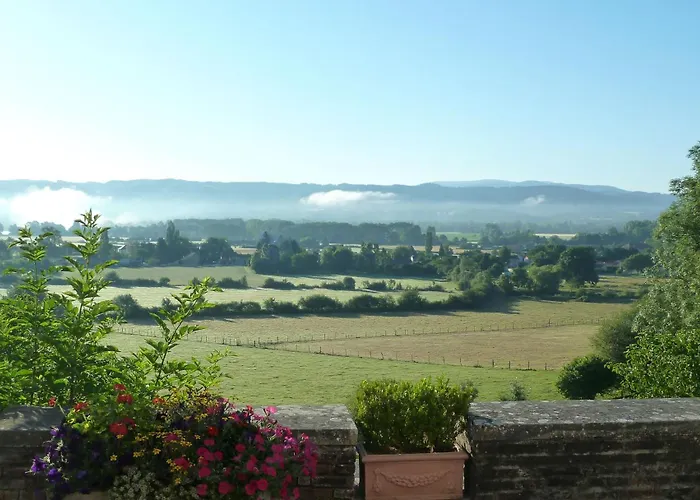 Chateau De Maulmont 3*